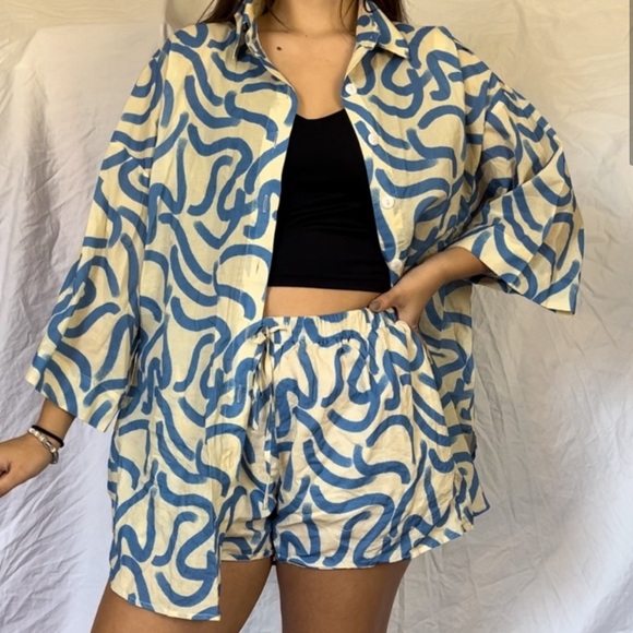 Charlie Holiday Sea Swirl Button Up - Picture 3 of 3